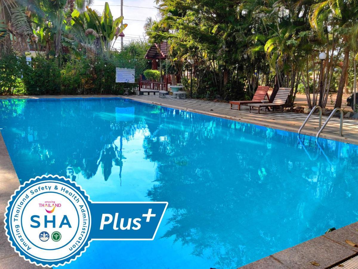 Thong Paeka Hotel Prasat Екстериор снимка